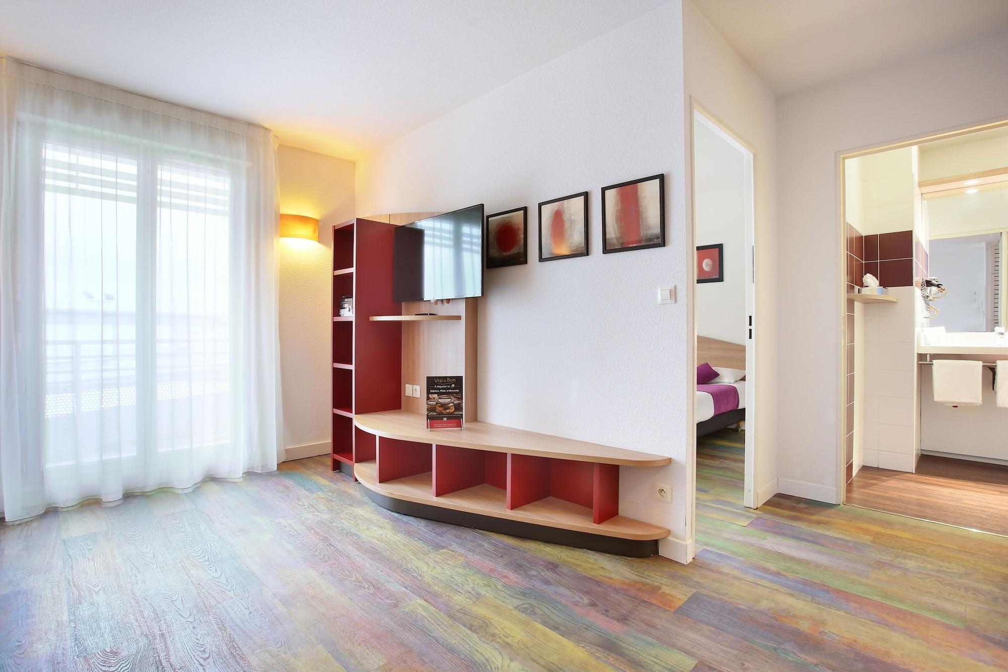 Suite-Home Orleans-Saran Dış mekan fotoğraf