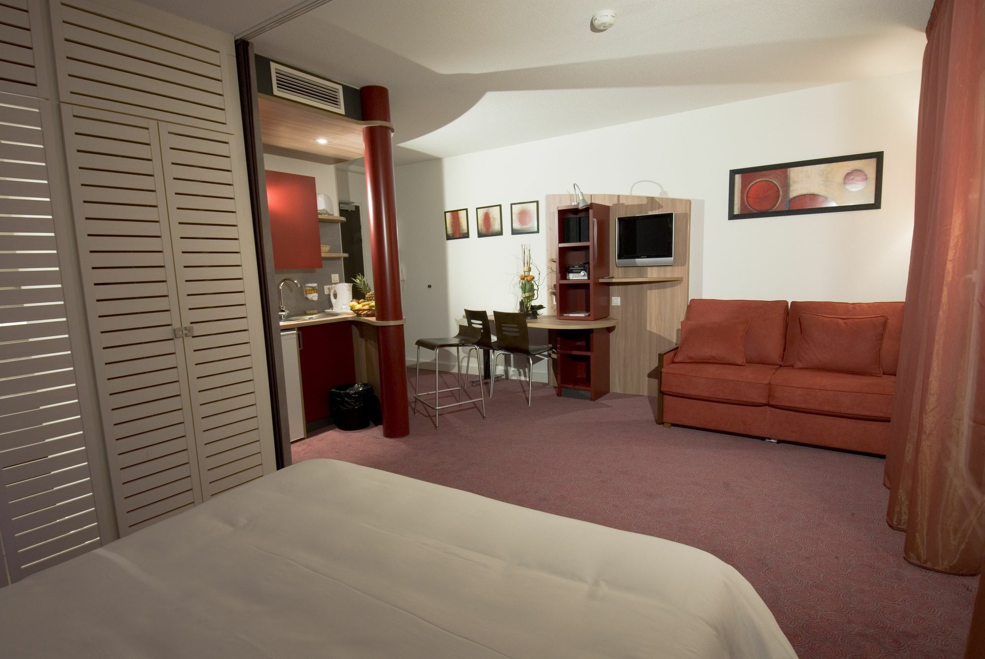 Suite-Home Orleans-Saran Dış mekan fotoğraf