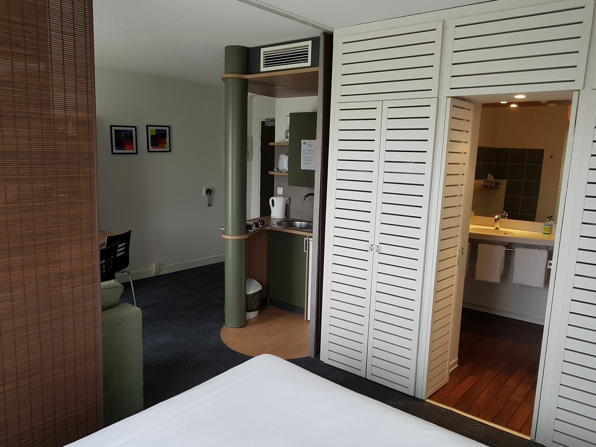 Suite-Home Orleans-Saran Dış mekan fotoğraf